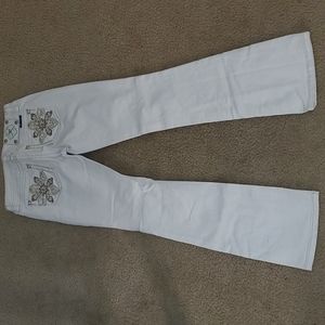 Miss Me Size 27 White boot cut Jeans